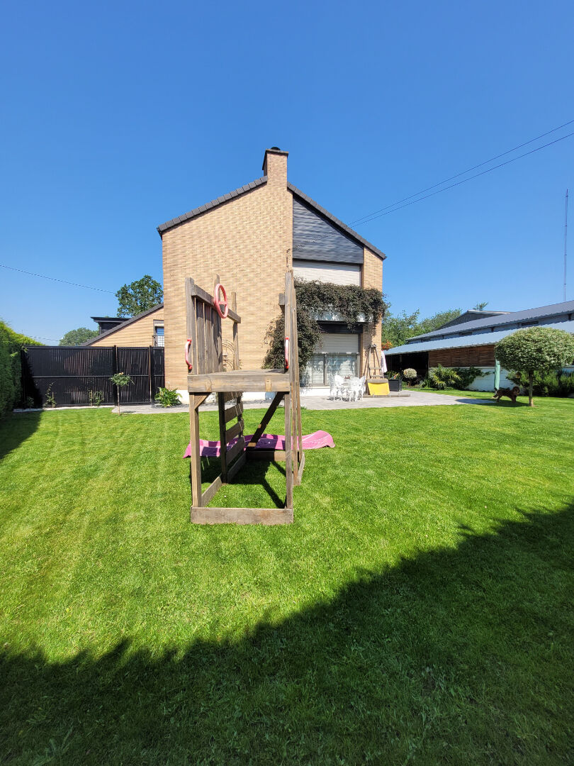 Maison Cambrai 10 pièce(s) 200 m2