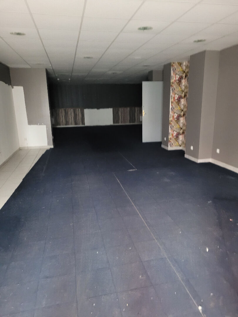 local commercial 60m²