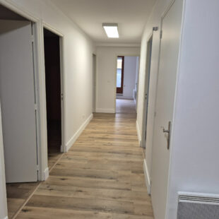 Local d’activité Le Cateau Cambresis 94 m2