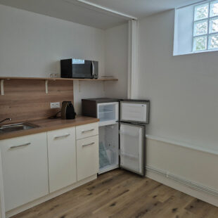 Local d’activité Le Cateau Cambresis 94 m2