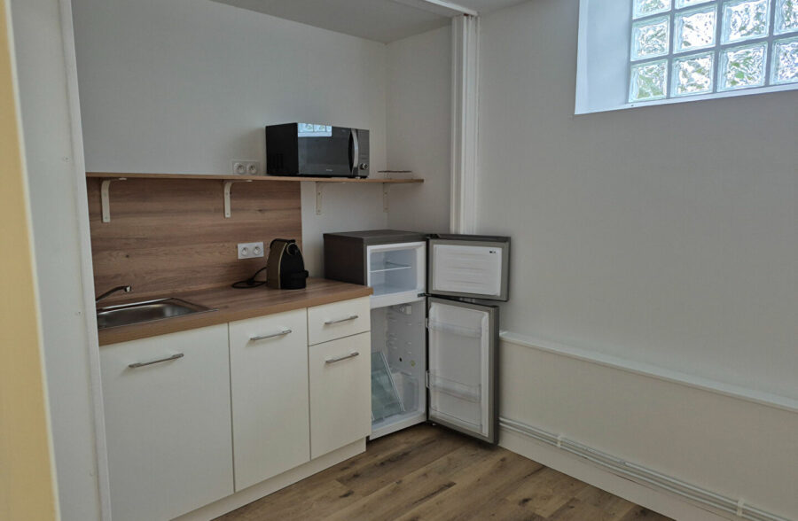 Local d’activité Le Cateau Cambresis 94 m2