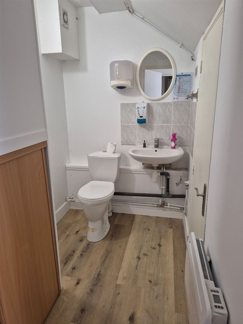 Local d’activité Le Cateau Cambresis 94 m2