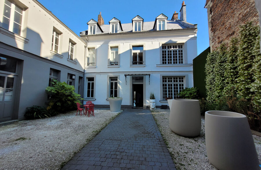 Hotel particulier et possibilité activité professionnelle