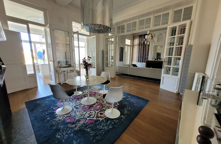 Hotel particulier et possibilité activité professionnelle