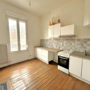 Immeuble de 450 m2 centre ville de Caudry avec excellente rentabilité locative &nbsp;Sous offre&nbsp;