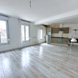 Immeuble de 450 m2 centre ville de Caudry avec excellente rentabilité locative &nbsp;Sous offre&nbsp;