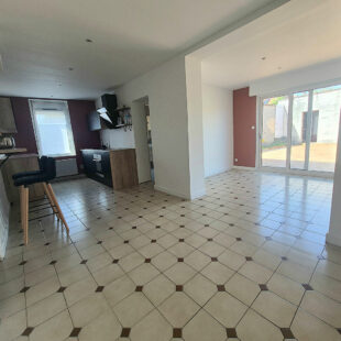 Maison INDIVIDUELLE ,semi plain pied !