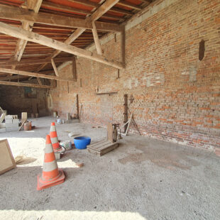 Corps de Ferme , multiples possibilités !