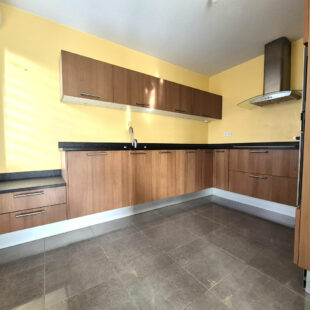 Appartement Haubourdin 2 chambres, dressing, cellier, 2 parkings, une cave, grande terrasse