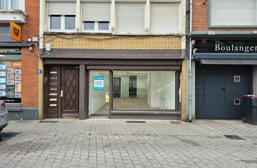 Local commercial Lens