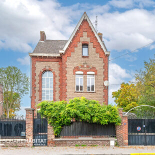 MAISON  DE MAITRE INDIVIDUELLE DE 185 M²