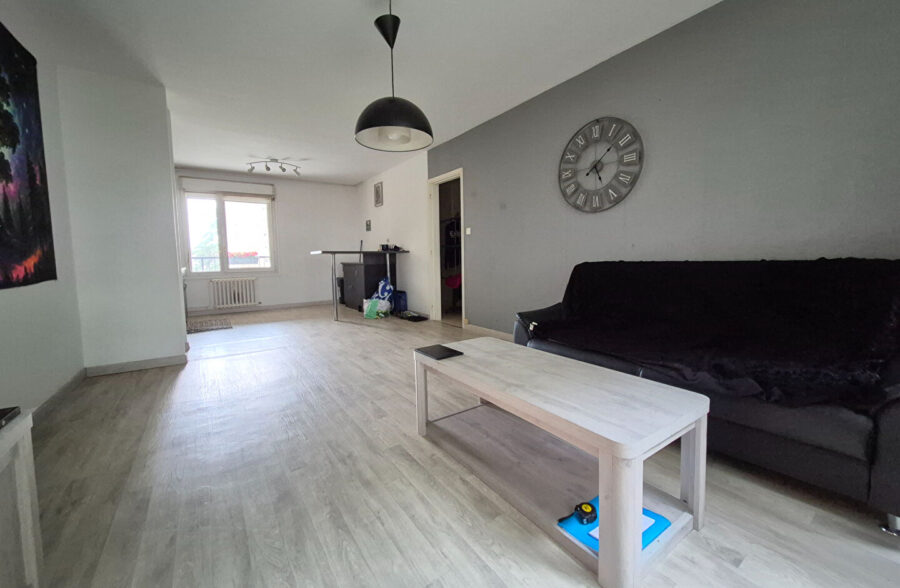 Investissement locatif : appartement de 48 m² dans une résidence recherchée.