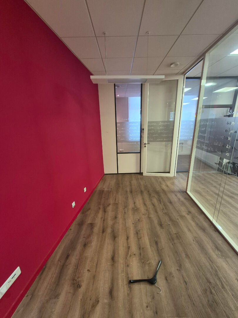 OPPORTUNITÉ COMMERCIALE EXCEPTIONNELLE ! 150m² modulables, emplacement stratégique.