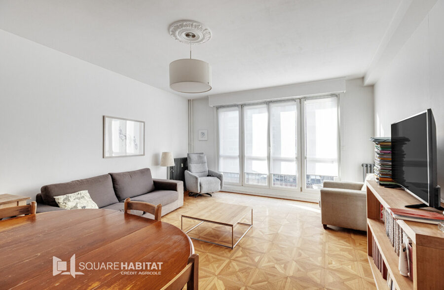 LILLE Nationale – Vauban: T3 traversant avec balcon et cave possibilité d’ achat garage en supplément