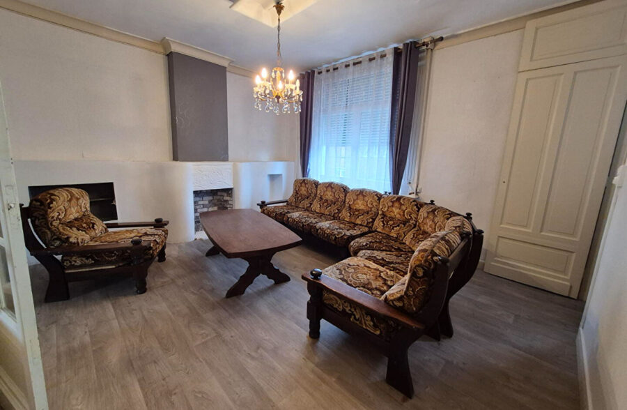 Grande maison 1930 – Secteur prisé de Wattrelos – 5 chambres