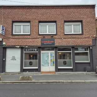 OIGNIES immeuble commercial