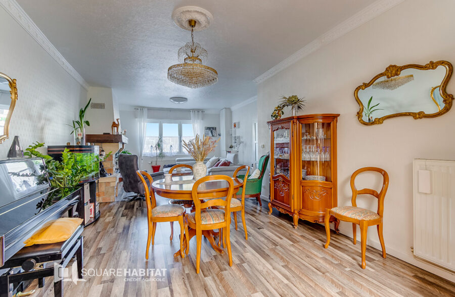 Maison Tourcoing 7 pièce(s) 0200 m2