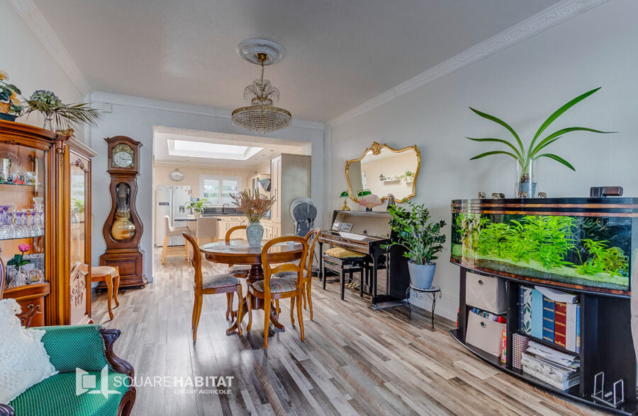 Maison Tourcoing 7 pièce(s) 0200 m2