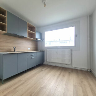 Lille Centre T3 70m² rénové – 2 ch – métro/gares – prêt à s’installer