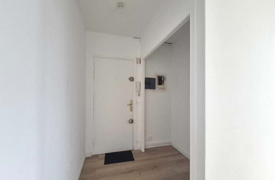 Lille Centre T3 70m² rénové – 2 ch – métro/gares – prêt à s’installer
