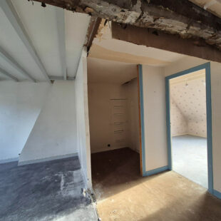 VIEUX LILLE – PLATEAU BRUT EN DUPLEX DE 66 M² LOI CARREZ (95M² AU SOL) – A AMENAGER