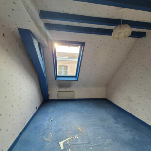 VIEUX LILLE – PLATEAU BRUT EN DUPLEX DE 66 M² LOI CARREZ (95M² AU SOL) – A AMENAGER