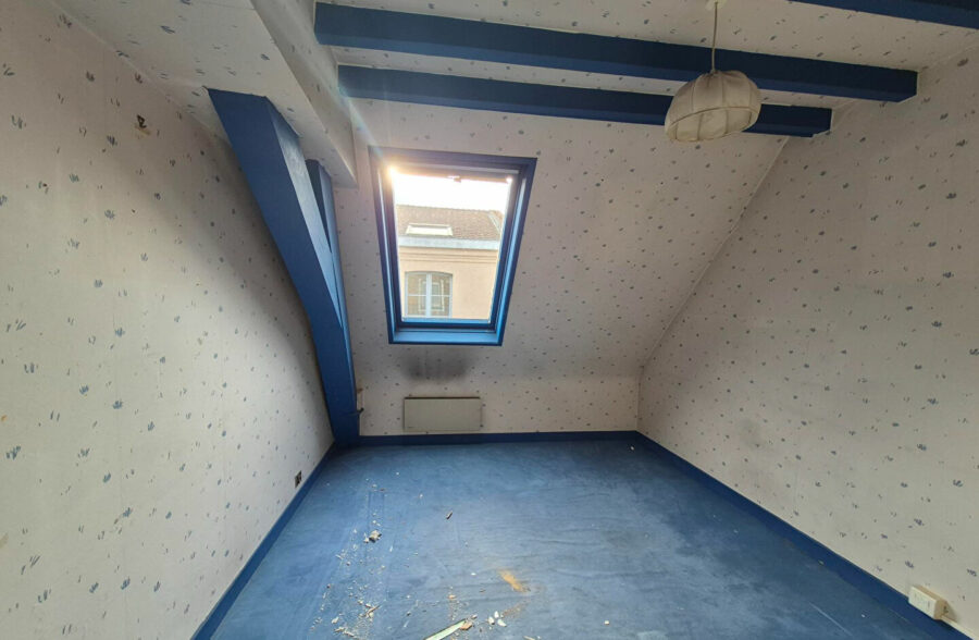 VIEUX LILLE – PLATEAU BRUT EN DUPLEX DE 66 M² LOI CARREZ (95M² AU SOL) – A AMENAGER