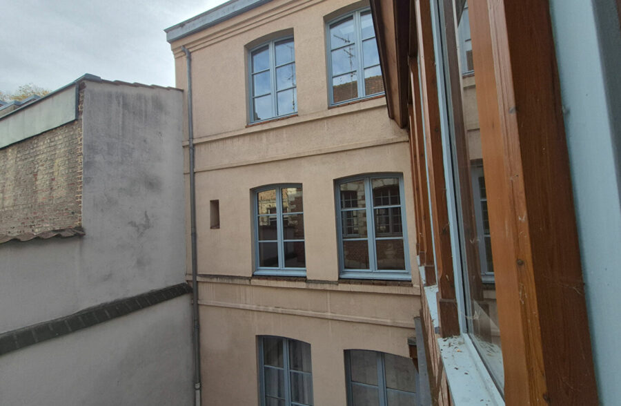 VIEUX LILLE – PLATEAU BRUT A AMENAGER EN T2 DE 47 M² LOI CARREZ