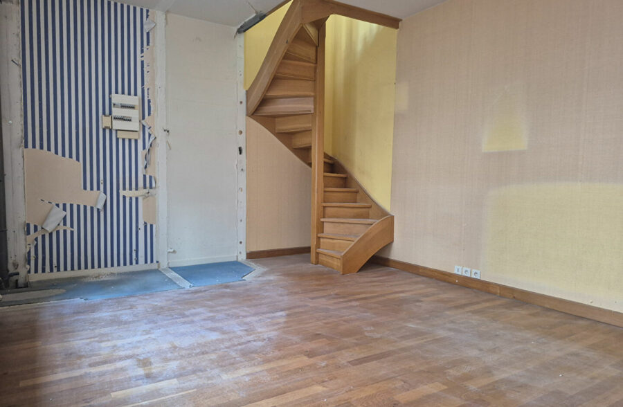 VIEUX LILLE – PLATEAU BRUT A AMENAGER EN T2 DE 47 M² LOI CARREZ