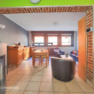 Maison 110 m² et garage.