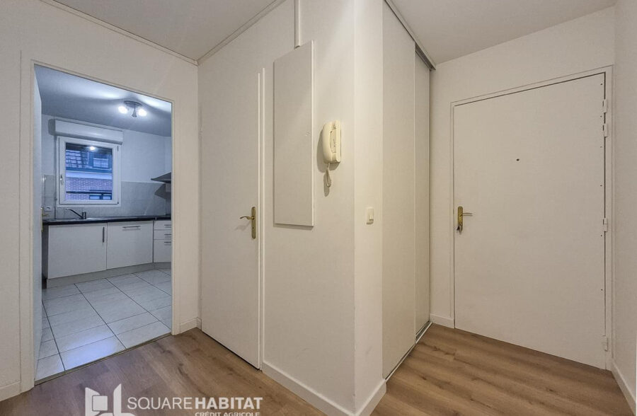 VIEUX LILLE- APPARTEMENT DE 57 M² AVEC TERRASSE DE 27M² – BOX ET CAVE