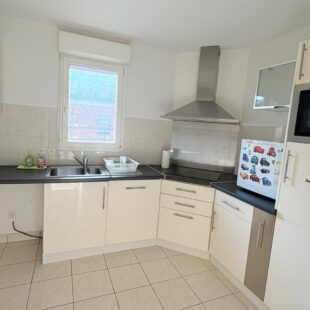 VIEUX LILLE- APPARTEMENT DE 57 M² AVEC TERRASSE DE 27M² – BOX ET CAVE