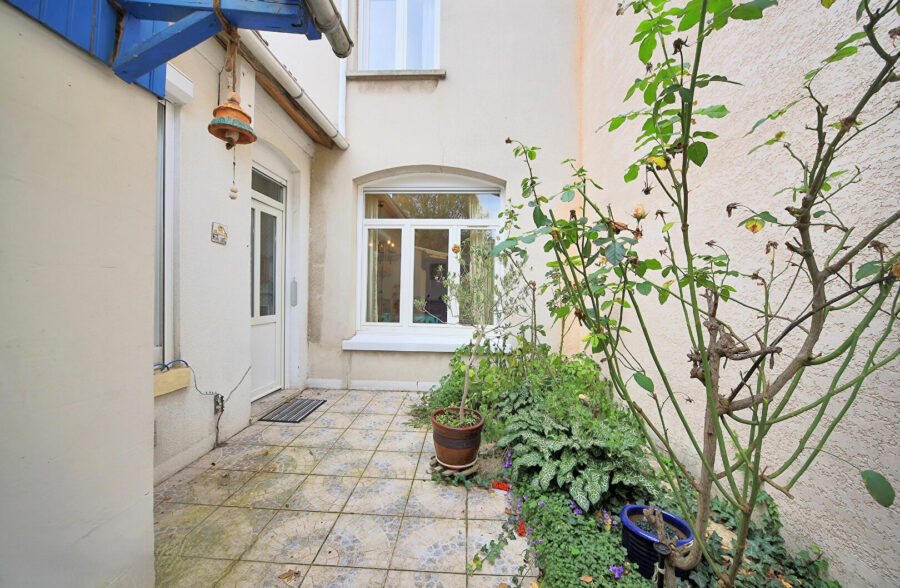 Maison de ville semi individuelle 102 m2