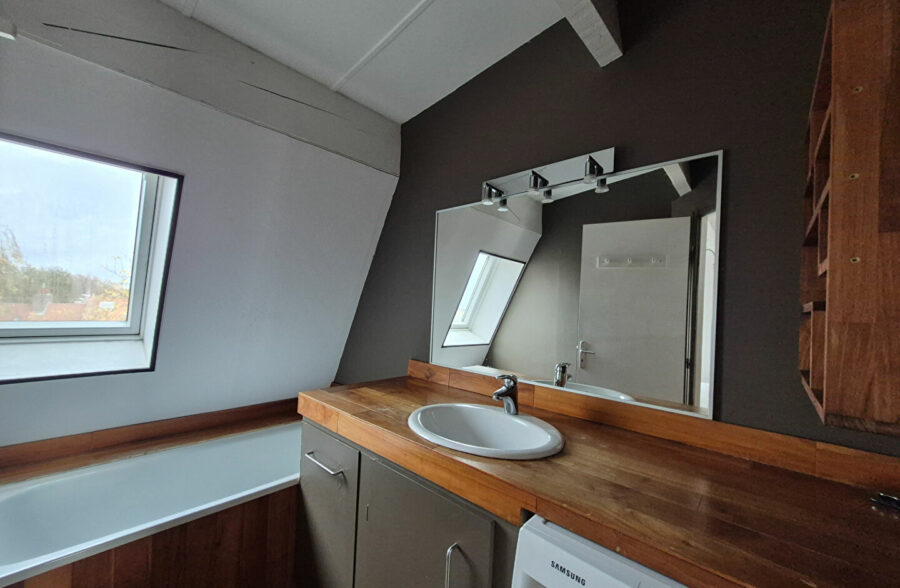 VIEUX LILLE – T3 DE 63 M² AU SOL (55 M² LOI CARREZ)