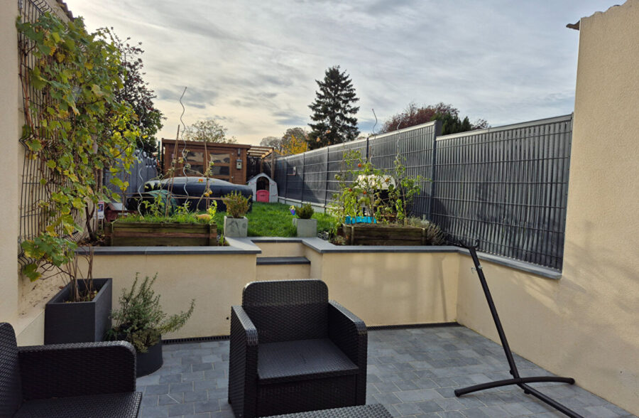 Maison Wambrechies  1930 rénovée, 3 chambres, jardin avec accès extérieur &nbsp;Sous compromis&nbsp;