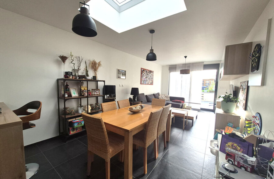 Maison Wambrechies  1930 rénovée, 3 chambres, jardin avec accès extérieur &nbsp;Sous compromis&nbsp;