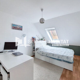 Maison familiale semi-individuelle des années 80  Au calme, proche des commodités &nbsp;Sous compromis&nbsp;