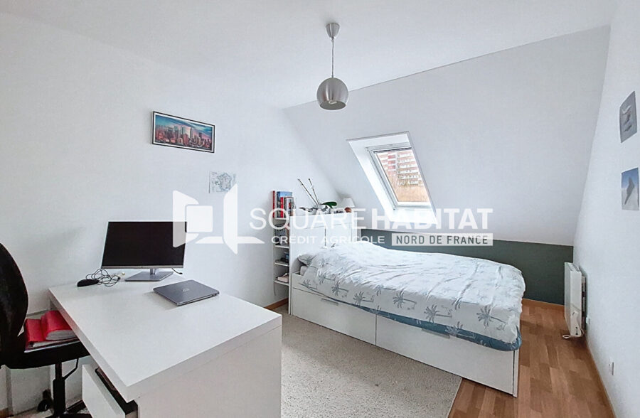 Maison familiale semi-individuelle des années 80  Au calme, proche des commodités &nbsp;Sous compromis&nbsp;