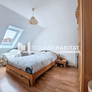 Maison familiale semi-individuelle des années 80  Au calme, proche des commodités &nbsp;Sous compromis&nbsp;