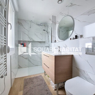 Maison familiale semi-individuelle des années 80  Au calme, proche des commodités &nbsp;Sous compromis&nbsp;