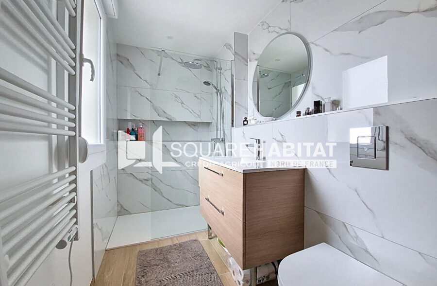 Maison familiale semi-individuelle des années 80  Au calme, proche des commodités &nbsp;Sous compromis&nbsp;