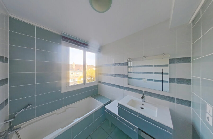 Appartement  4 pièce(s) 135 m2