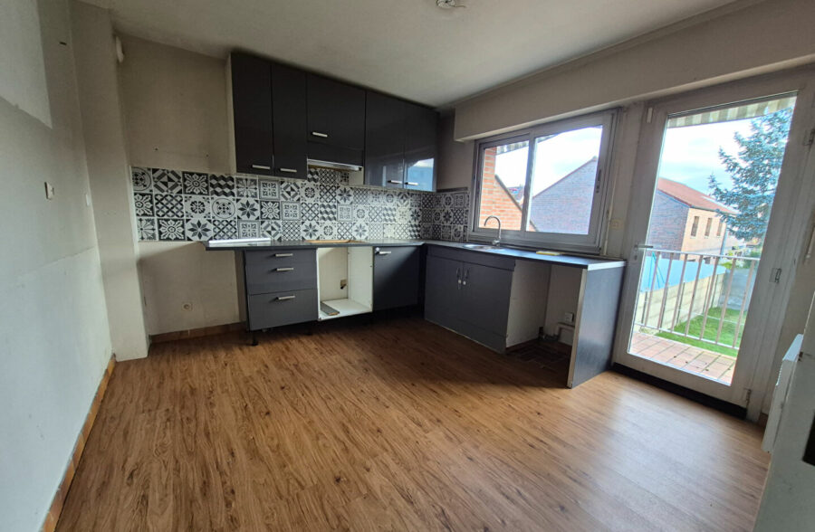 Maison Lens 5 pièce(s) 123 m2  , garage , jardin.