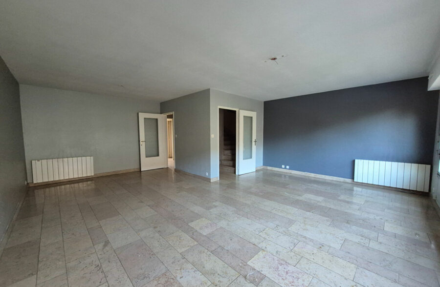 Maison Lens 5 pièce(s) 123 m2  , garage , jardin.