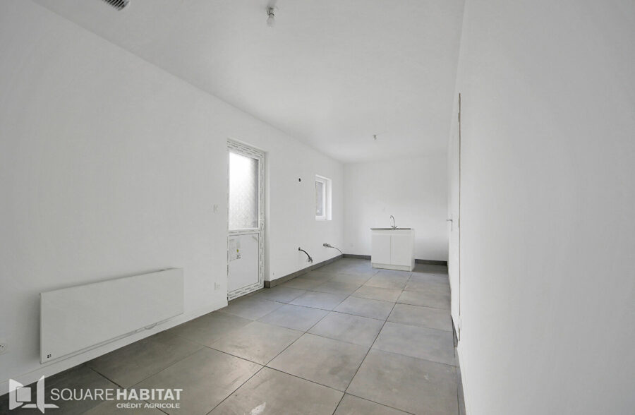 Maison semi individuelle entièrement rénovée  2 Chambres Jardin à Burbure