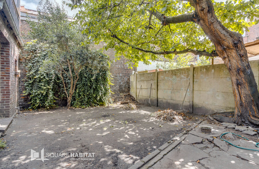 Maison familiale de 118 m² avec extérieur sur la rue jules Guesde, proche métro Euro téléport