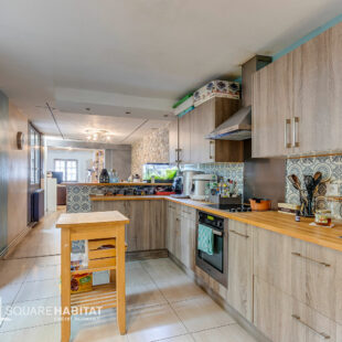 Maison familiale de 118 m² avec extérieur sur la rue jules Guesde, proche métro Euro téléport