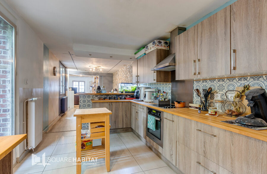 Maison familiale de 118 m² avec extérieur sur la rue jules Guesde, proche métro Euro téléport