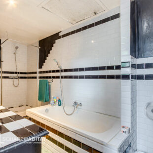 Maison familiale de 118 m² avec extérieur sur la rue jules Guesde, proche métro Euro téléport