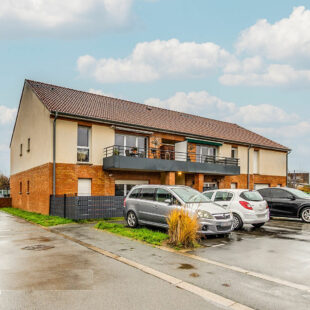 Appartement  2 pièces 45m2 avec balcon et place de parking